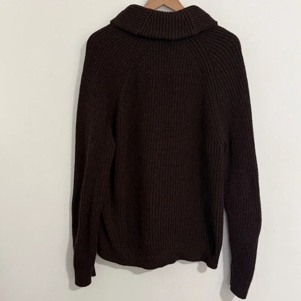 Banana Republic quiet luxury
